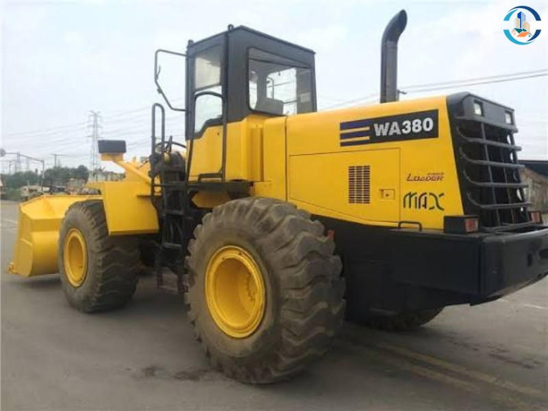 Máy xúc lật Komatsu WA380-3 có Camera quan sát 360 độ
